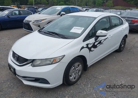 2015 Honda Civic Lx z USA, uszkodzony, nr VIN 19XFB2F59FE020962